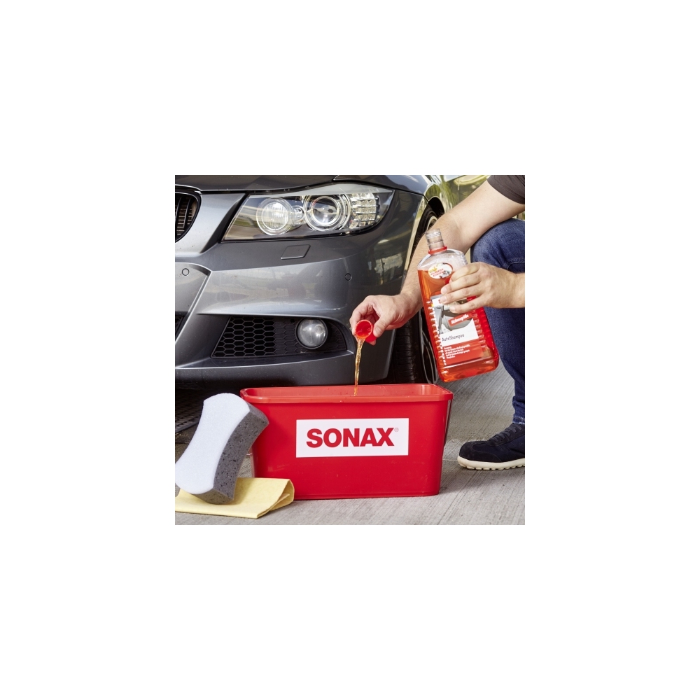 SONAX 03143000 Glanzshampoo Konzentrat Glanz Autoshampoo 3x1L